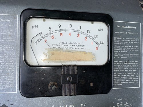 VINTAGE BECKMAN MODEL H2 GLASS ELECTRODE PH METER - TUBE ERA - Picture 5 of 12