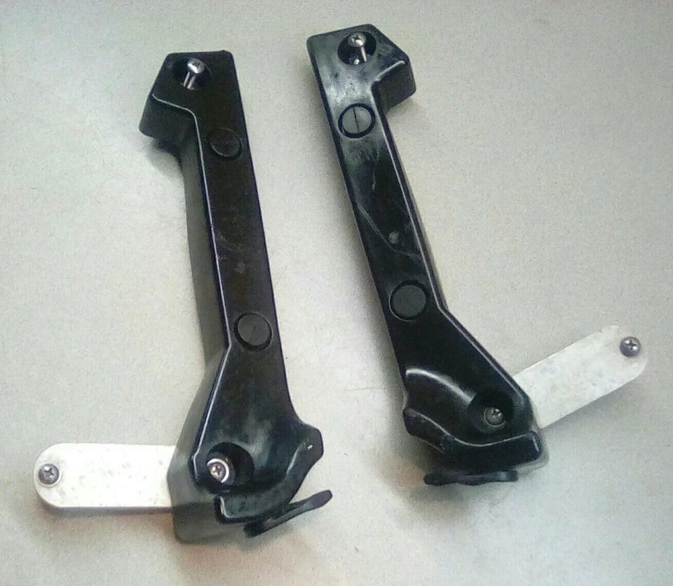 Equipaje trasero de plástico Ski-Doo MXZ x 800 HO 2005 rev Jerry Can Foto 2 de 3