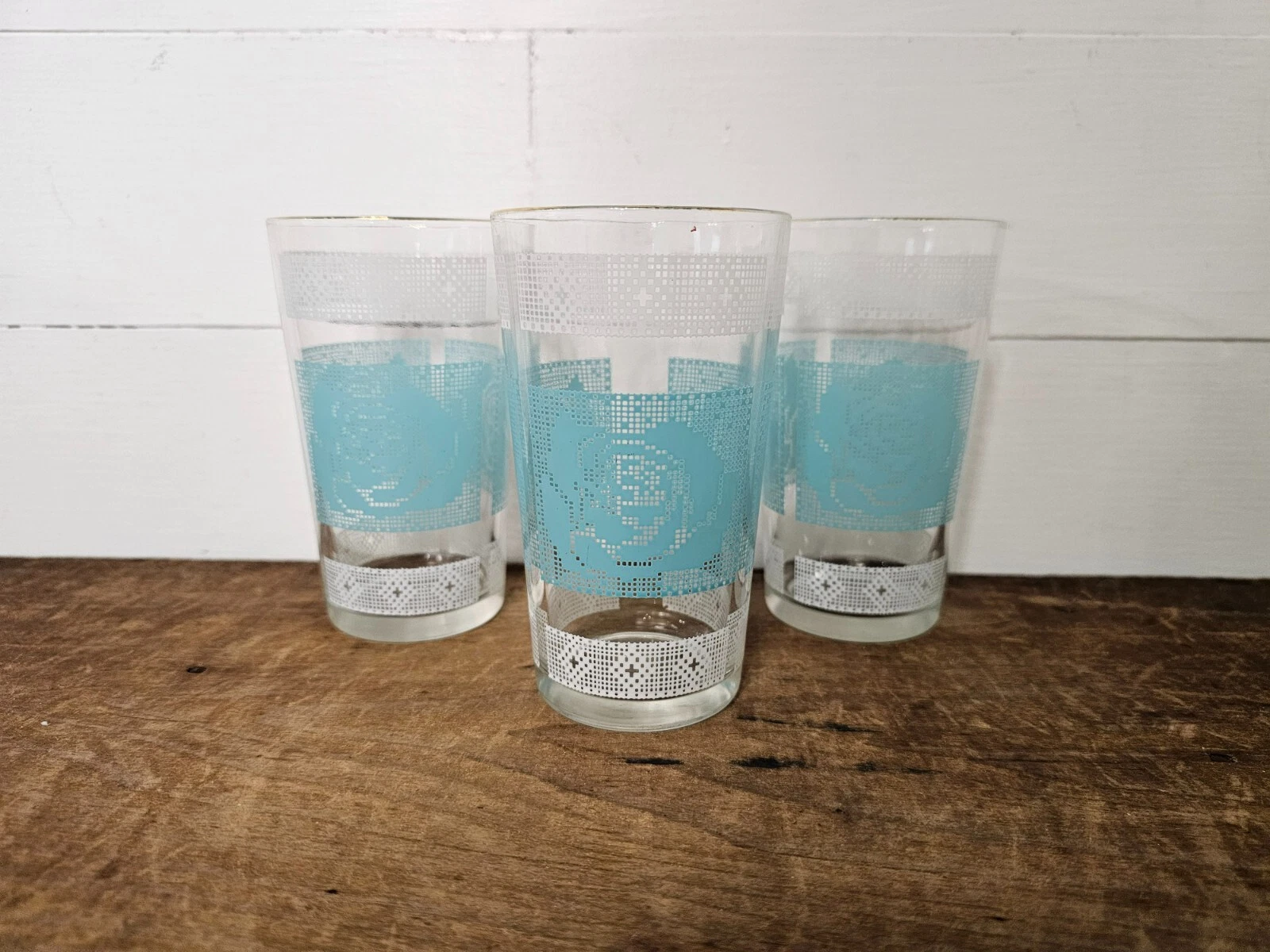 Vtg Libbey Turquoise White Roses Needlepoint Drinking Glasses Set of 3