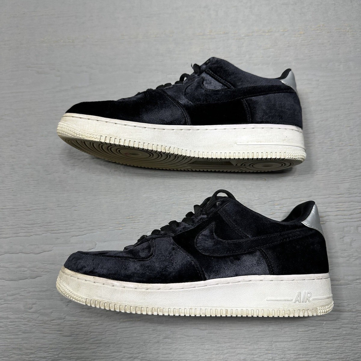 Nike Air Force 1 Shoes Mens 9.5 Velvet Black Sneaker 896185 Nike Air Force 1 Shoes Mens 9.5 Velvet Black Sneaker 896185