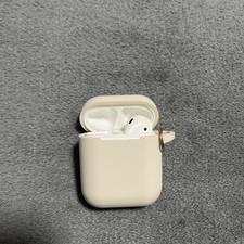 Apple AirPods 1st Generation with Charging Case - RIGHT EARBUD ONLY    