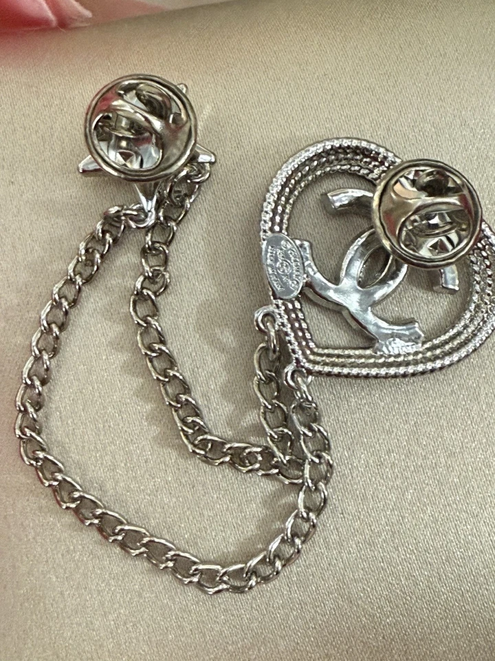 Chanel Authentic  Heart Rhinestone Brooch With Curtain Chain With Star Silver - Image 4 of 4