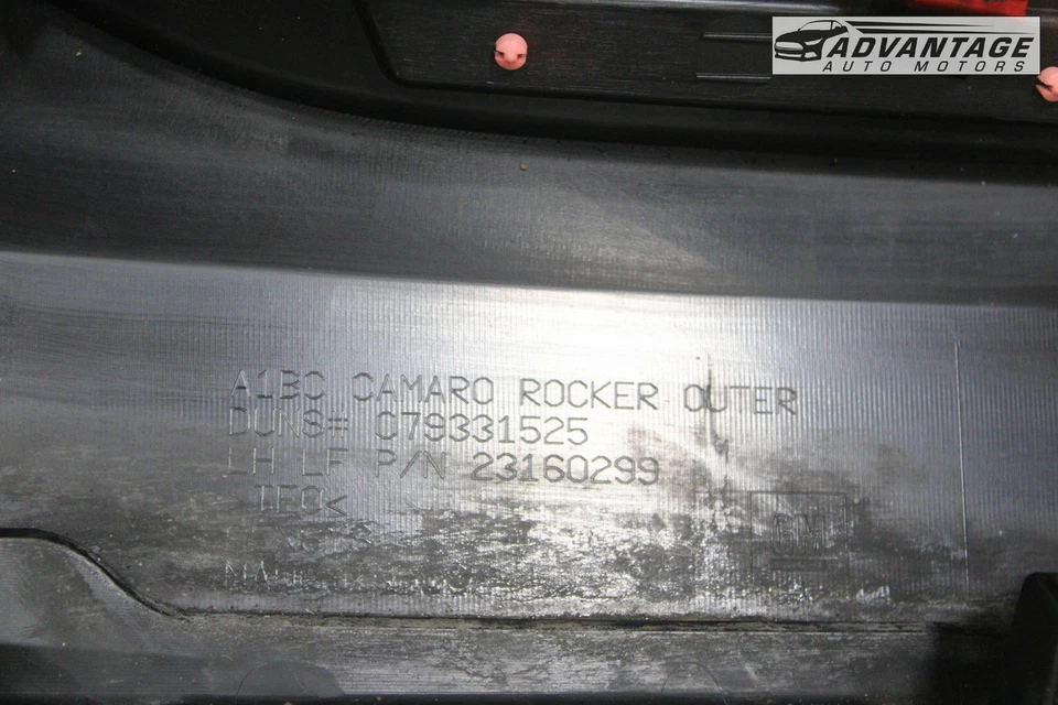 Chevrolet Camaro 2016-2024 cupé lado del conductor izquierdo faldón panel basculante moldura OEM Foto 4 de 4