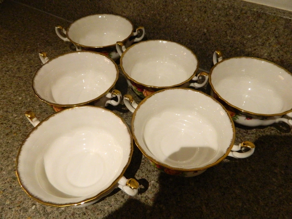 SET OF 6 ROYAL ALBERT 'OLD COUNTRY ROSES' 2-HANDLED SOUP BOWLS/COUPES - VGC - Image 4 of 4