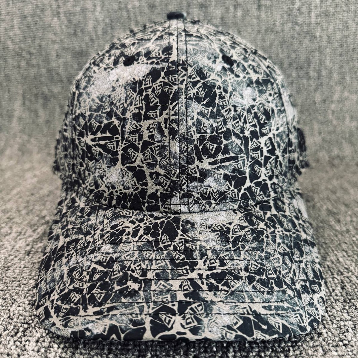 New Era 9FORTY Abstract All Over Print Snapback Hat Black White Cap