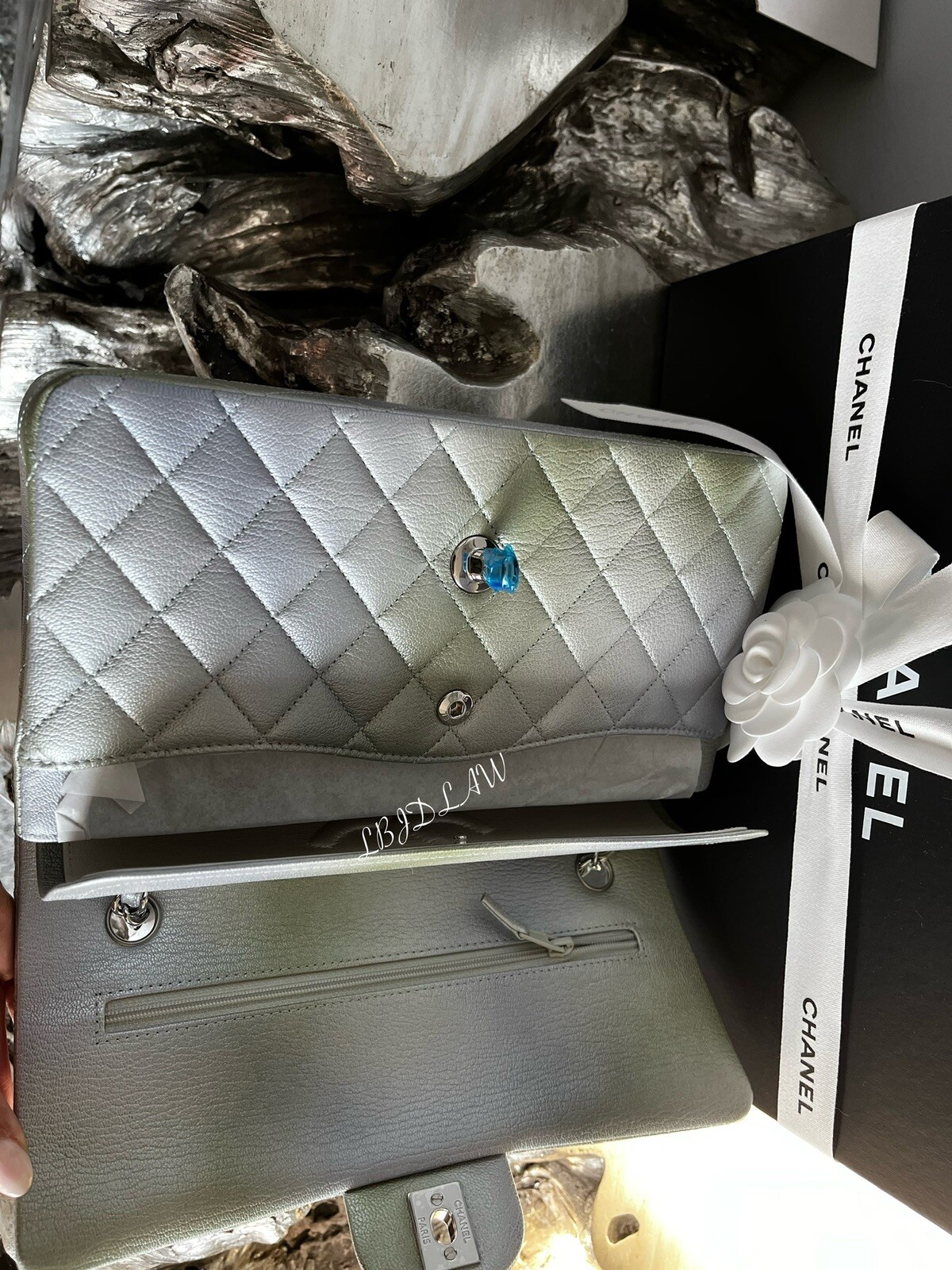CHANEL 22C Silver Medium Classic Flap Iridescent Cloudy Goatskin Metallic Ombre image 7