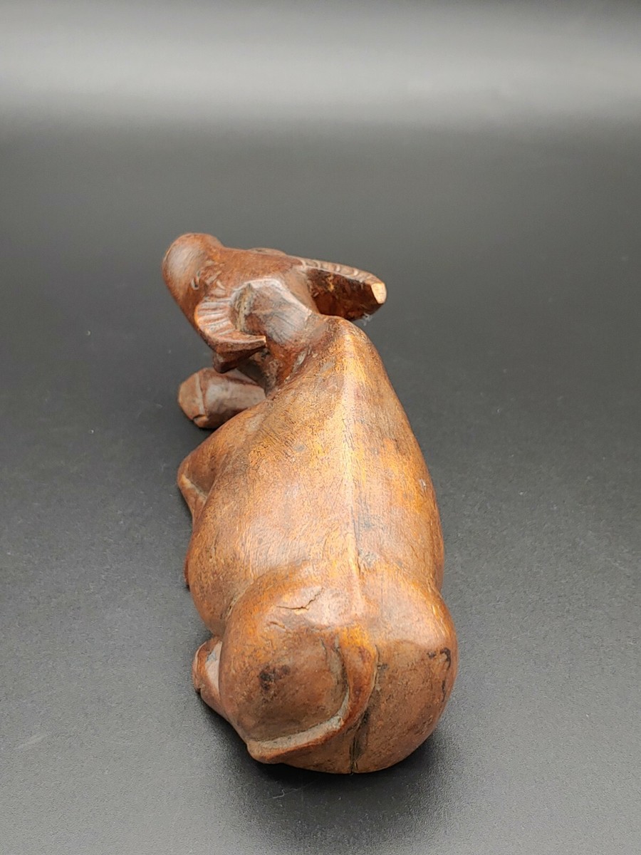 清代楠木雕卧牛镇纸Antique China Nanmu Wood Hand Carved Relax