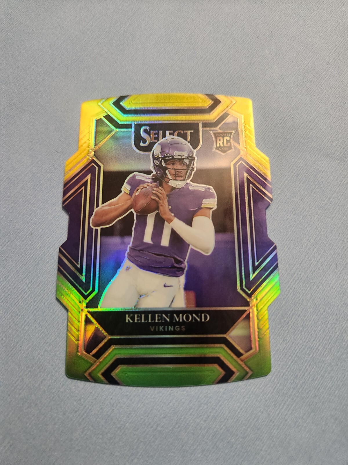 kellen mond 2021 PANINI SELECT #264 RC YELLOW/GREEN DIE CUT VIKINGS