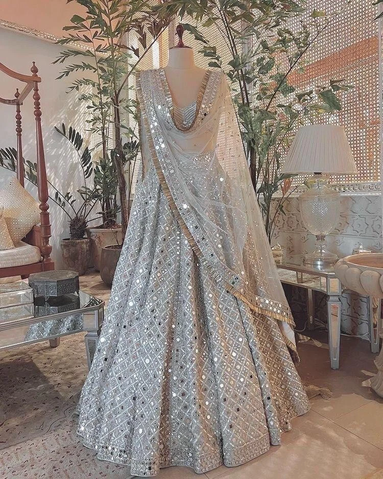 Silver lengha shop