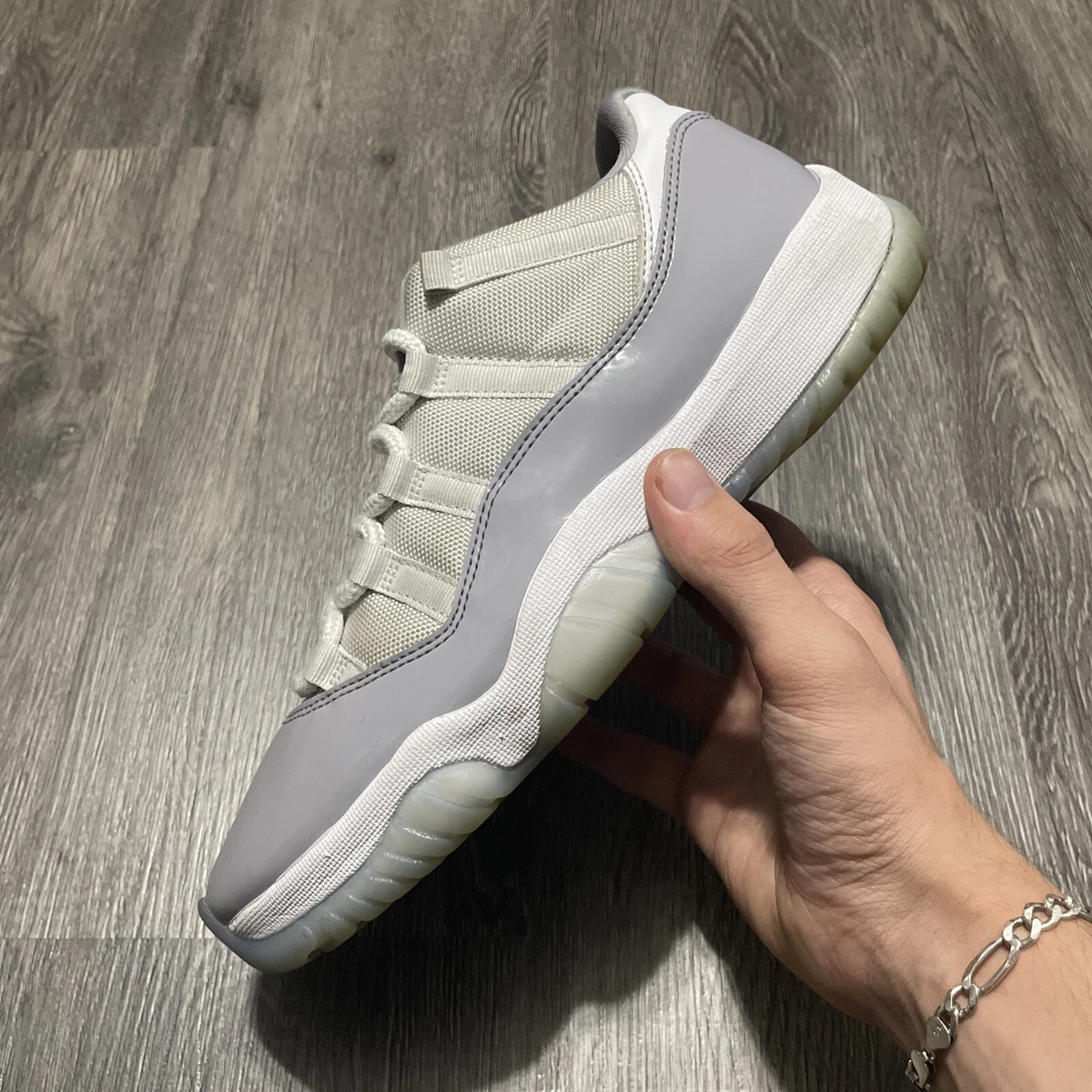 Jordan 11 low size 9.5 top