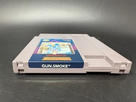 Gun.Smoke (Nintendo NES) *COMPLETE IN BOX - TESTED*