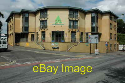 Photo 6x4 Oxford YHA Oxford's modern Youth Hostel is situated convenientl c2009