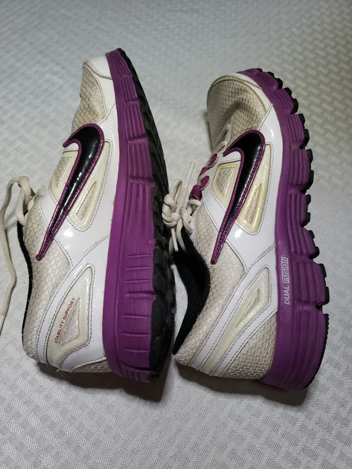 耐克 Dual Fusion ST 紫色跑步运动跑鞋 407847-103 女式 8 码 — 第 2/4 张图片