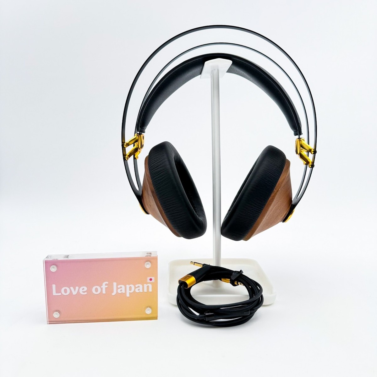 99Classics ゴールド Meze Audio メゼオーディオ Meze Audio 99 Classics Headset Walnut Gold - High-Fidelity