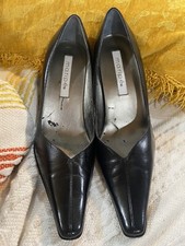 Maripe black Leather Ivanna heels size 8 M - 4 Heel Retro vintage work formal