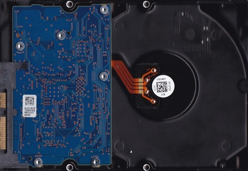 DT01ABA300 / HDKPJ08A0A01 S Rev AAA AA00/BB0 3TB SATA 3.5" JUN-2014 TOSHIBA - Picture 4 of 6