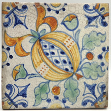 Antica piastrella in terracotta dipinta a mano melograno da Frederick Garrard C1890 AE1