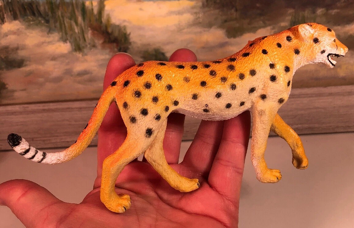 Cheetah Figurine 7” X 3.5” Collectible PVC Toy Action Figure