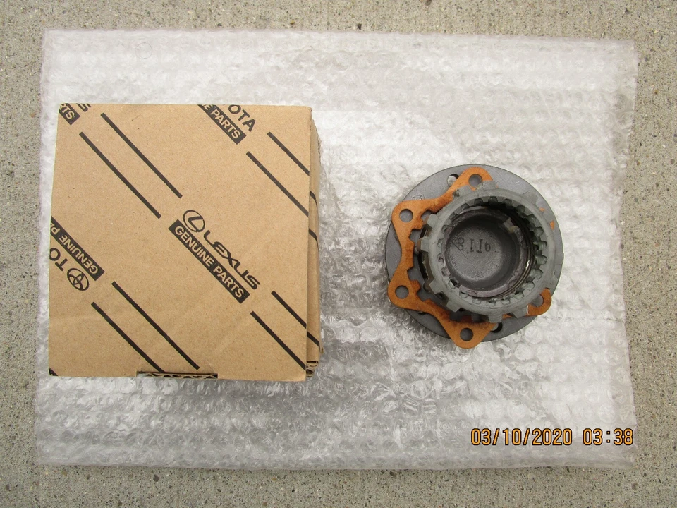 86 - 89 TOYOTA VAN FREE WHEEL MANUAL LOCKING HUB CAP COVER QTY 1 OEM BRAND NEW - Image 3 of 4