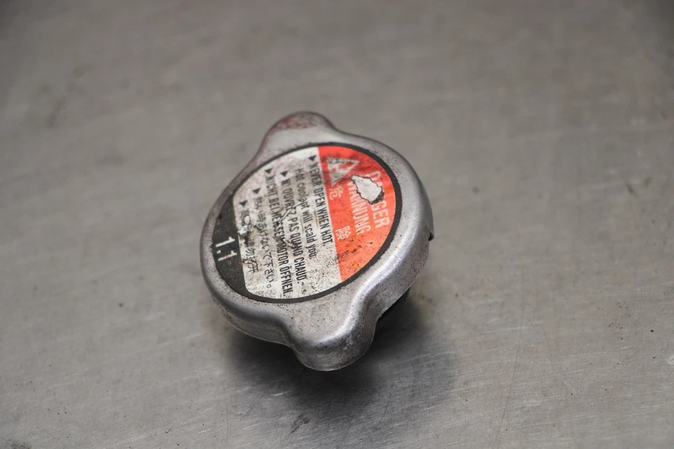 05-06 HONDA CBR600RR 600RR RADIATOR CAP 19037-GEE-710 - Image 2 of 4