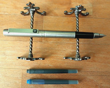 PARKER 25 - Black Trim MkIII - Dimple Tassie - Flighter F/Pen - Vintage 1975-79