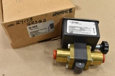 United Electric Differential Pressure Switch 24-14418,  1-10psid 11amp 125vac