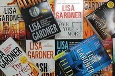 Lot of 10 Lisa Gardner Thriller Mass Market Paperback Books MIX