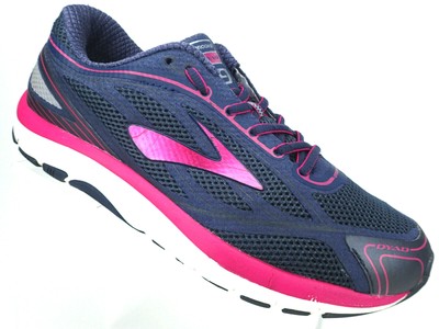brooks walking sneakers womens