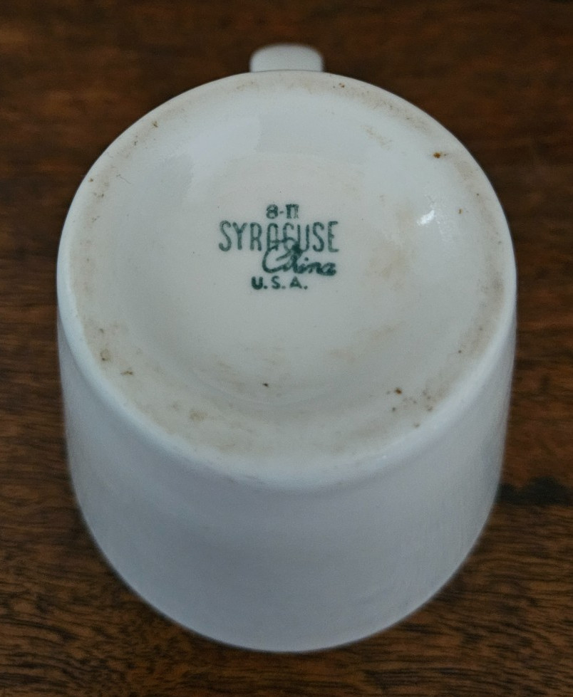 Vintage Reddy Kilowatt Restaurant Ware Coffee Cup (Syracuse China 8-N Date Code)