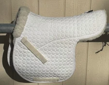 E. A. Mattes Platinum White Contour Sheepskin English AP Saddle Pad M