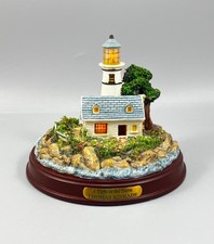 Thomas Kinkade A Light In The Storm Lighthouse Lighted Figurine w/ Batteries