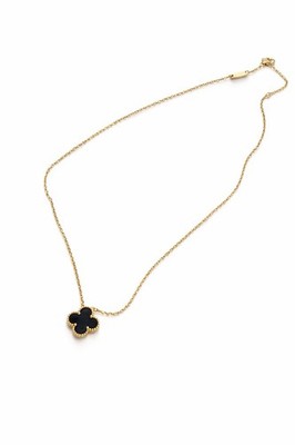 ぴ*様 vancleef&arpelsネックレス ブラック ゴールドカラー VAN CLEEF & ARPELS 18K Yellow Gold Black Onyx Alhambra Pendant
