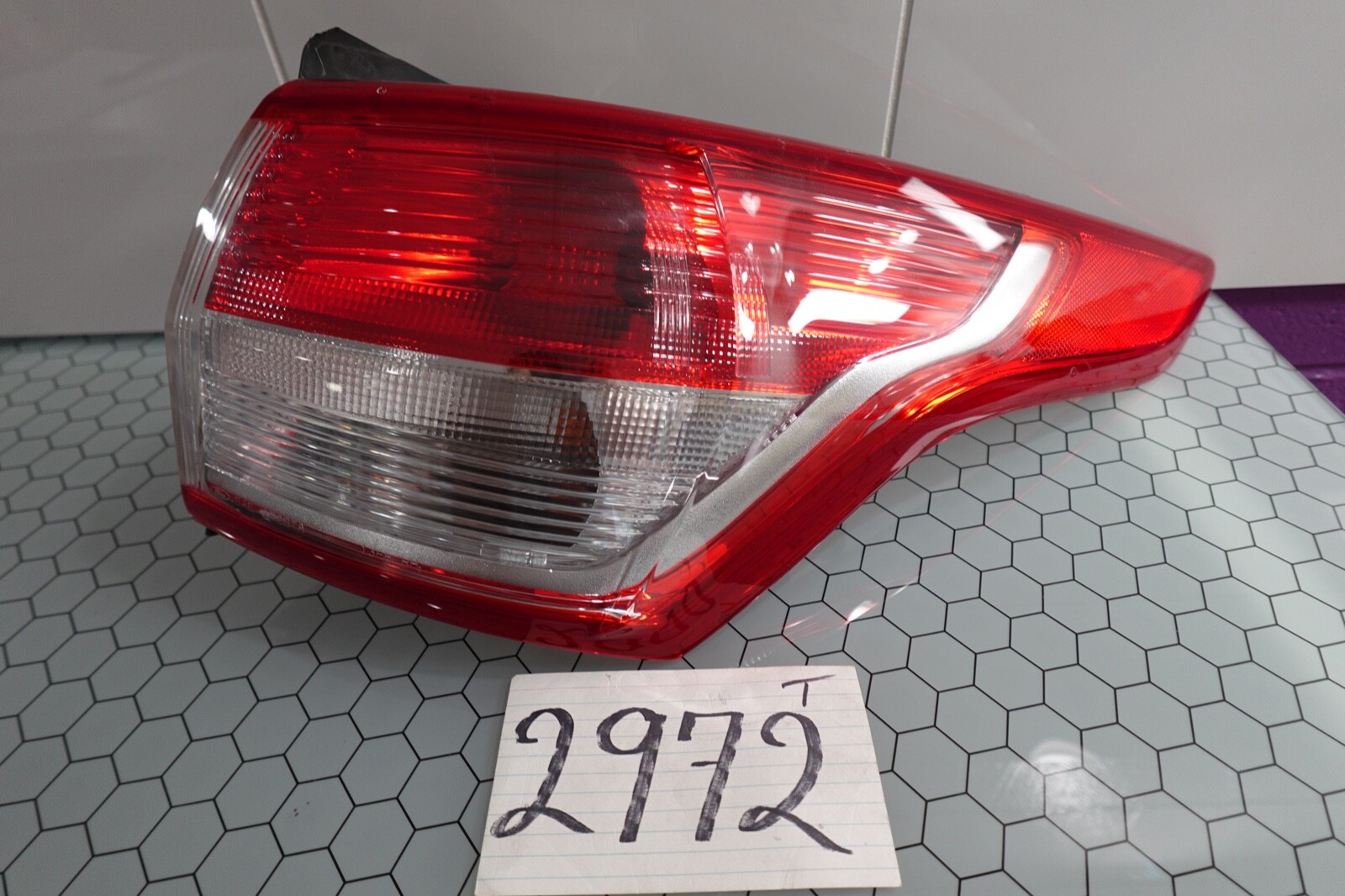 13 14 15 16 Ford Escape PASSENGER Side Tail Light Used Rear Lamp #2972-T