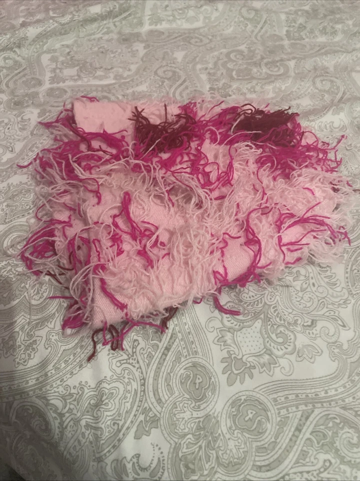 gorro rosa y rojo Foto 4 de 4