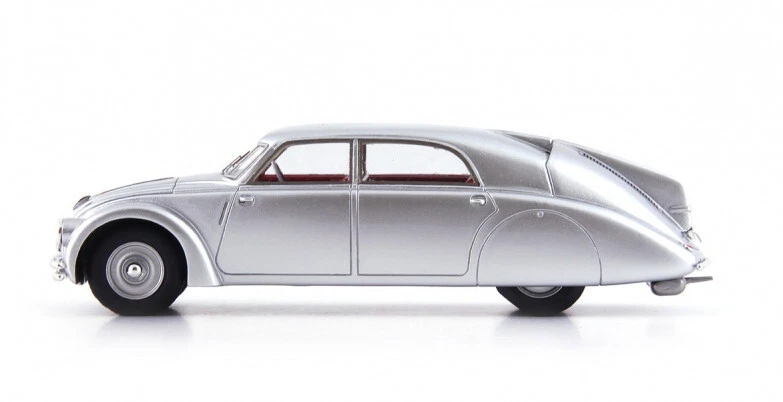 AVN60119 - Tatra T77A Silver - Czechoslovakia - 1935 at 1/43 Avenue 43 - Image 2 of 2