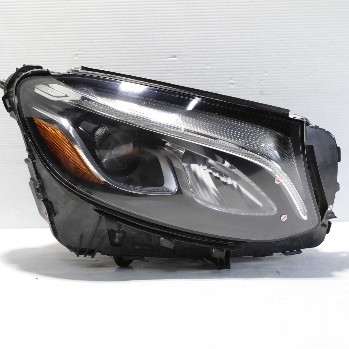 Phare Avant Mercedes GLC – Référence A2539065003, Occasion Fonctionnel