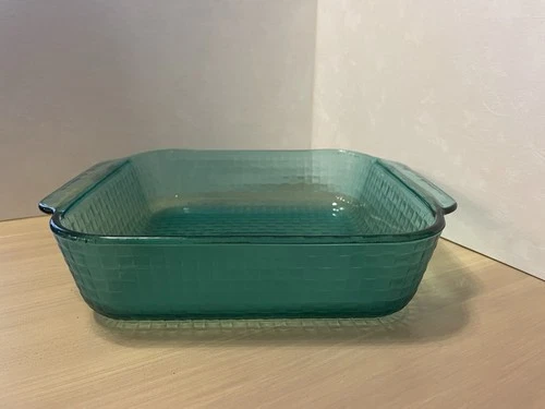 VTG Pyrex 222-R Aqua Teal Peacock Basket Weave 8”X 8”X 2” 2qt Baking Pan