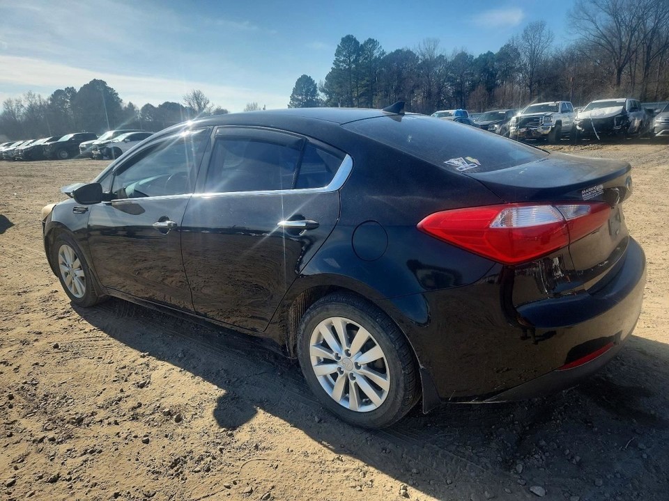 2014-2016 Kia Forte Koup Front Driver Side Fender W/Rocker