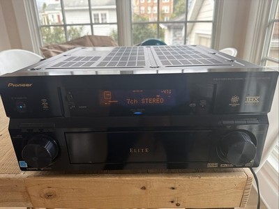 Pioneer Elite VSX-82TXS 7.1 Channel 910 Watt HDMI THX Home Theater AV Receiver