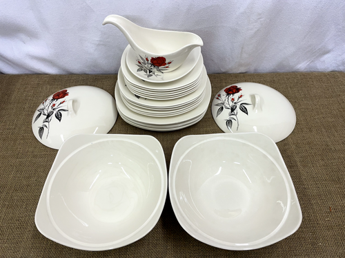 VINTAGE MIDWINTER STYLECRAFT STAFFORDSHIRE CARMEN ROSE DINNER SERVICE - Picture 12 of 14