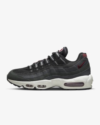 NIKE MENS AIR MAX 95 ESSENTIAL RUNNNG SHOES SIZE 8.5 BOX NO LID #DQ3982 001 