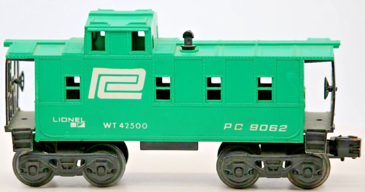 Lionel O Gauge MPC Era Penn Central Caboose 9062 1:48 Scale Model Train