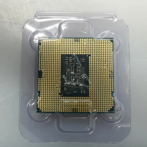 Intel Core i3-10105 10th Generation 3.70GHz SRH3P 6MB Cache CPU Processor  - Picture 2 of 2