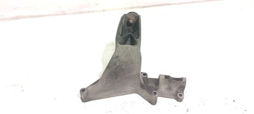 BMW 3 E46 2004 Diesel 110kW Motorlagerhalterung 24168110 67532252211 2252211