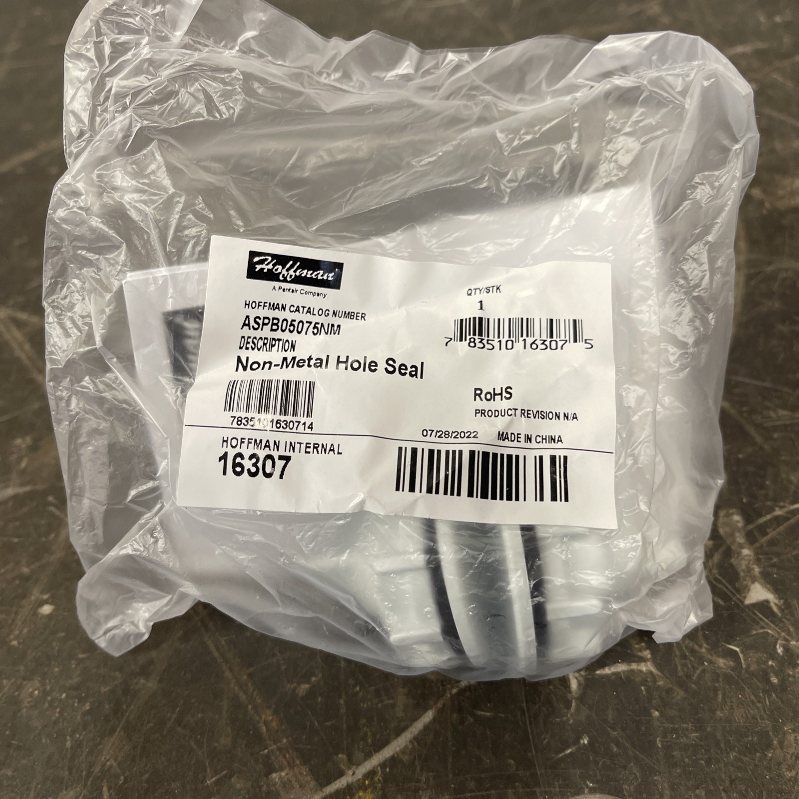 HOFFMAN ASPB05075NM Non-Metal Hole Seal, NVENT