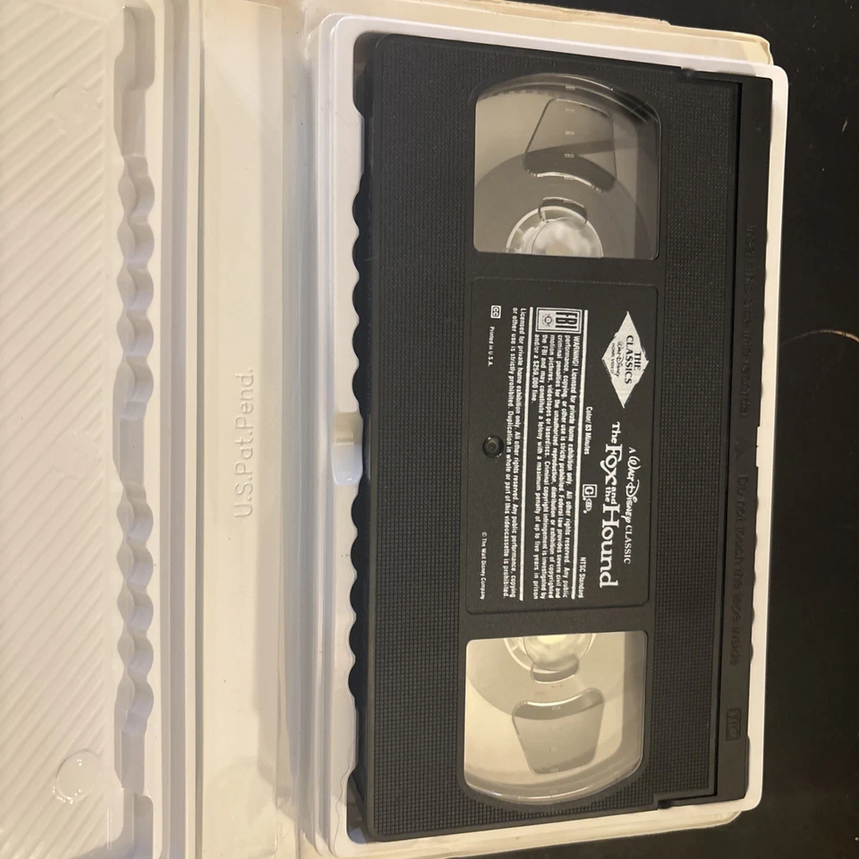 RARE 2041 walt disney the fox and the hound black diamond edition - Image 4 of 4