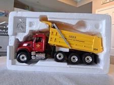 New First Gear Mack Granite Dump Truck Die Cast Replica 1:34 Scale Silvi 19-3098