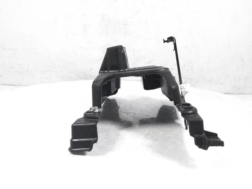 Bandeja de montagem de bateria 2022-2024 Lexus Is500 74431-30232 *rachada - Imagem 4 de 4