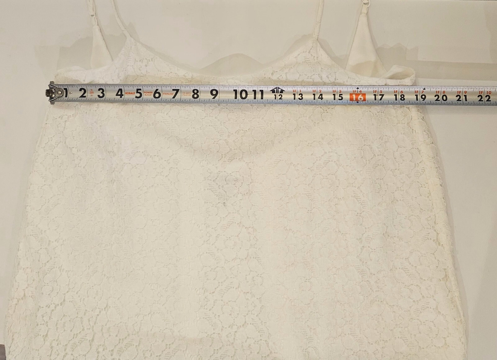 BCBGeneration White Lined Lace Flowy Spaghetti St… - image 8