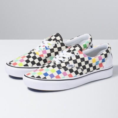 Unisex Vans Moma Comfycush Era, style# VN0A3WM91PJ, Size 4 Men's/ 5.5 Women's